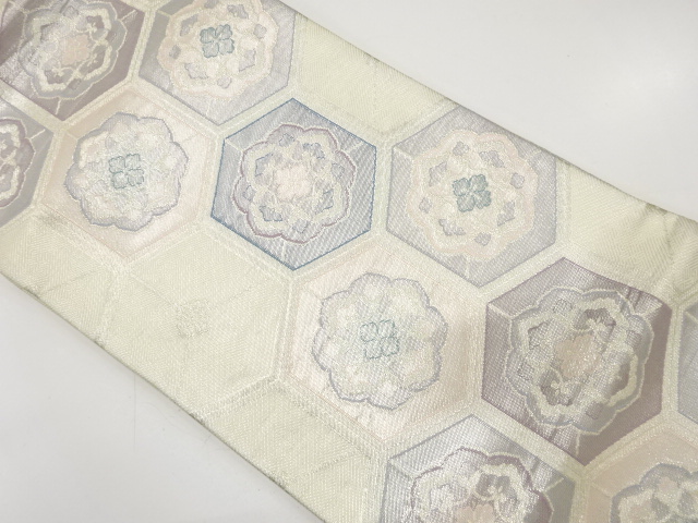 亀甲繋ぎに華紋織り出し　袋帯